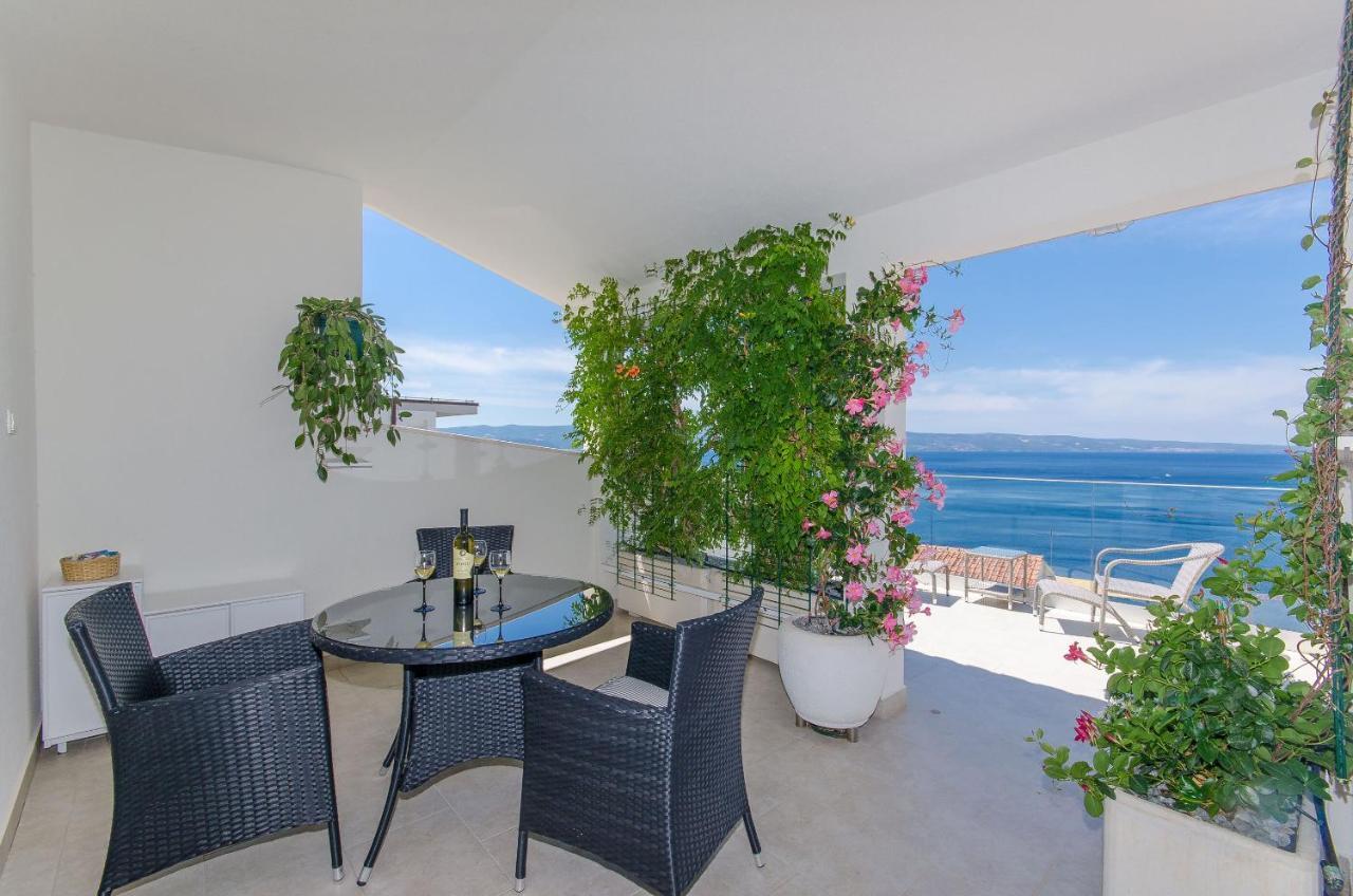 Apartment Sreta Omiš Eksteriør billede