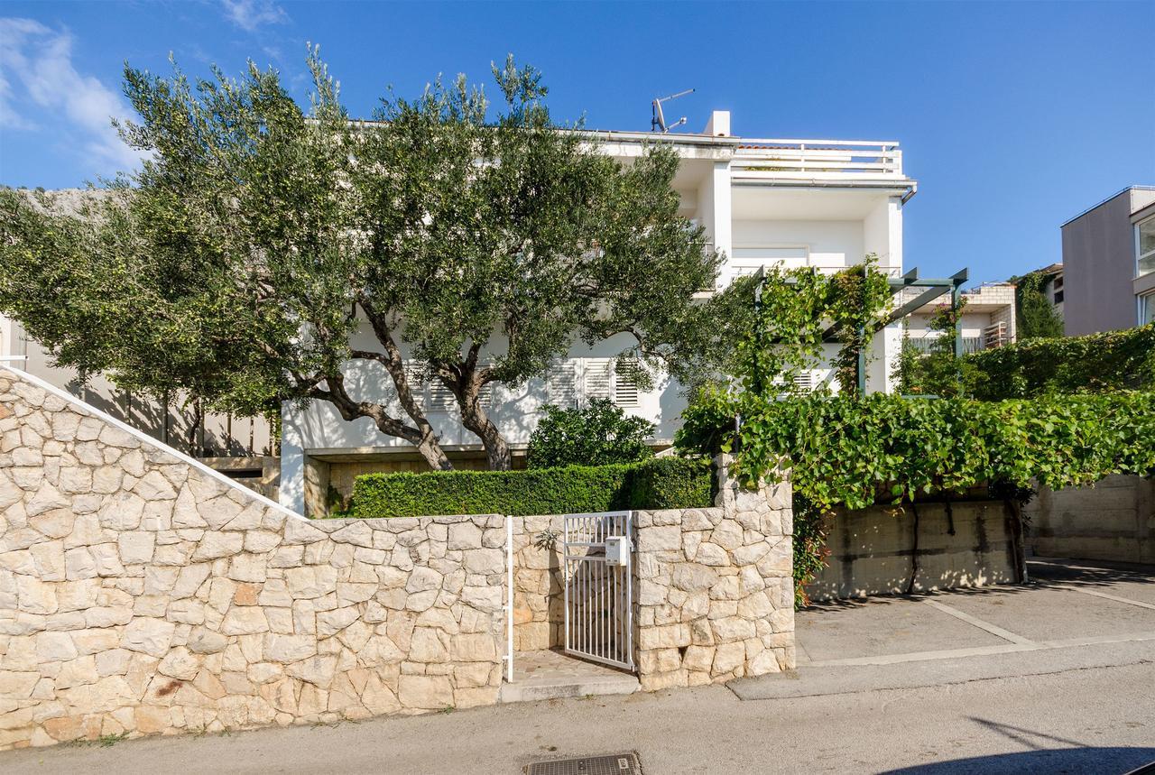 Apartment Sreta Omiš Eksteriør billede